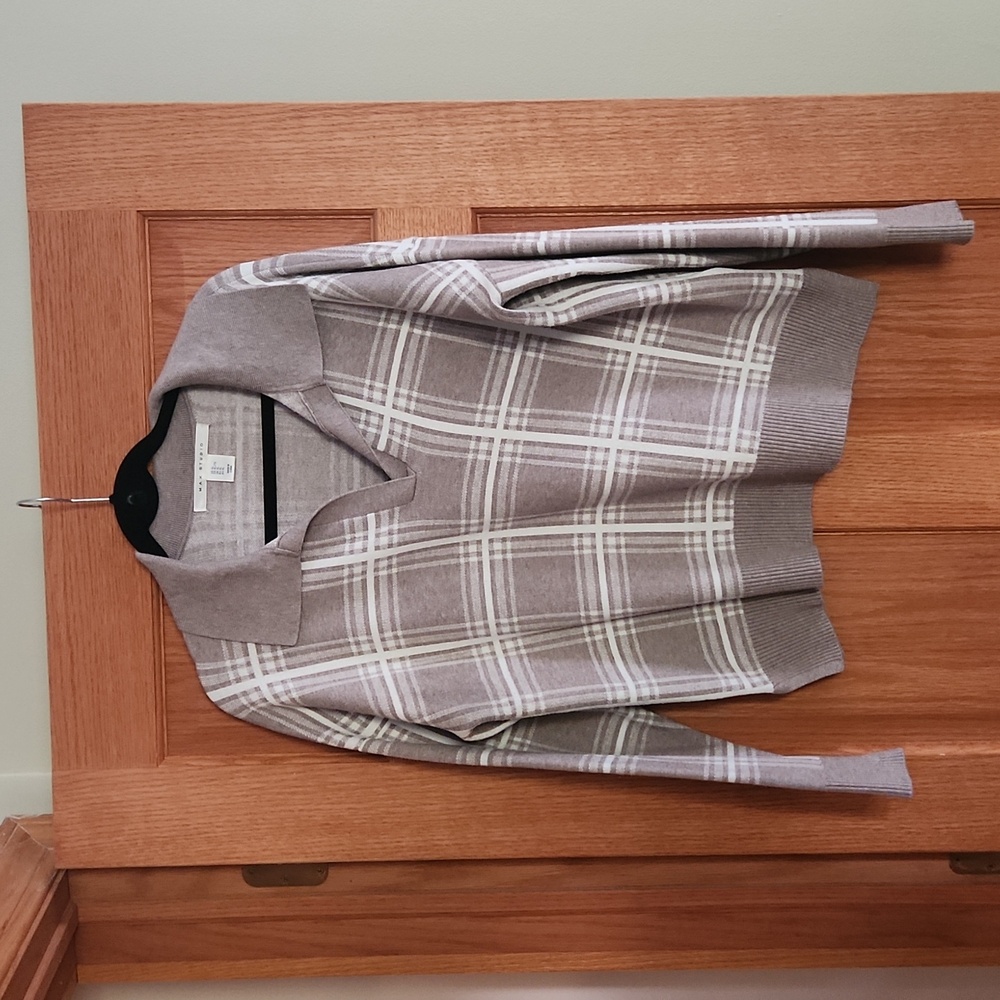 Collared sweater